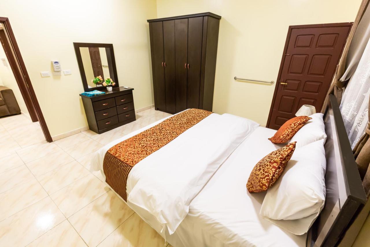 Al Eairy Furnished Apartments - Al Bahah 4 Ngoại thất bức ảnh