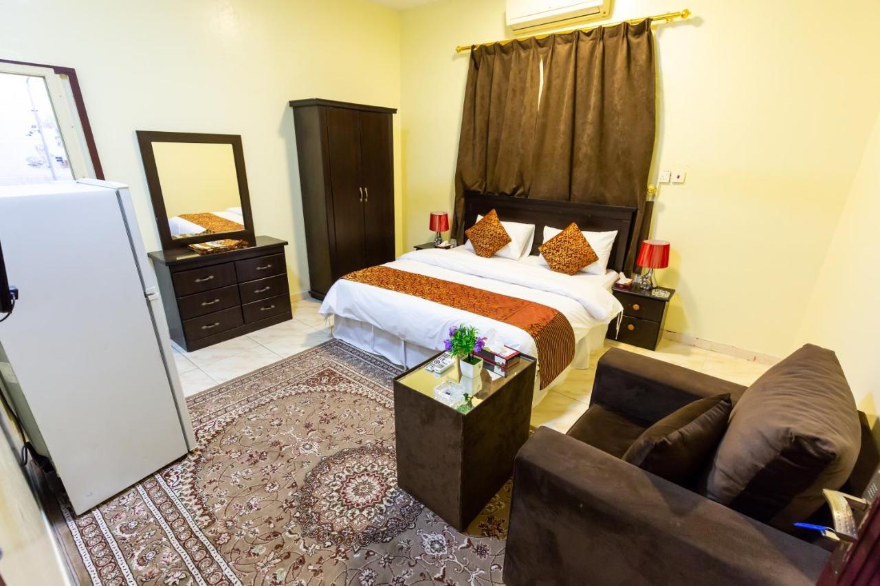 Al Eairy Furnished Apartments - Al Bahah 4 Ngoại thất bức ảnh